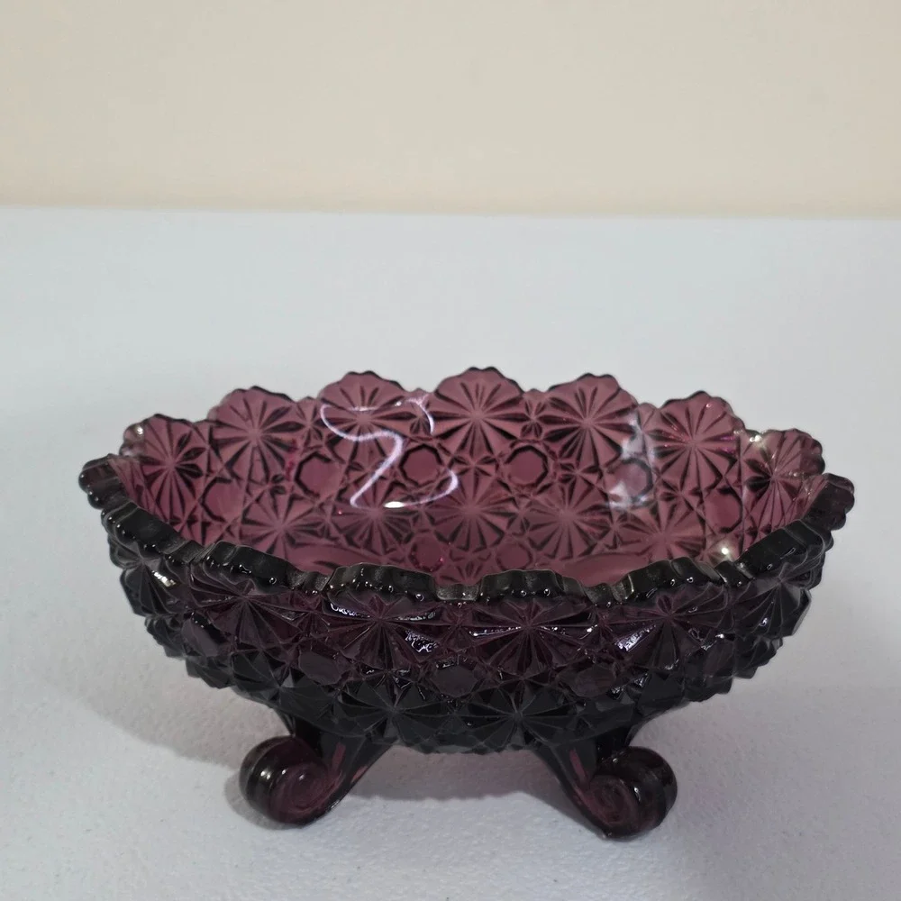 Fenton Daisy and Button Bow Purple Amethyst Glass Footed Scalloped Jewelry Bowl